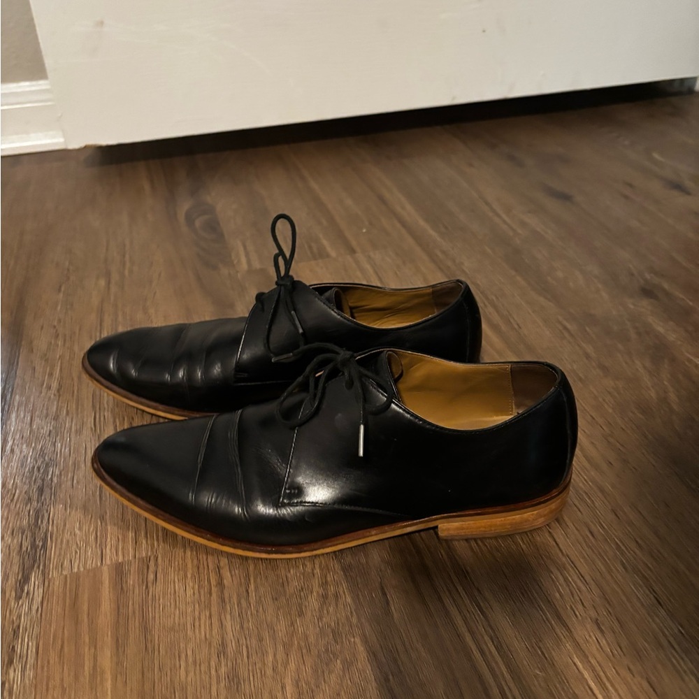 Women’s Black Oxford Everlane dress shoes Size: 9